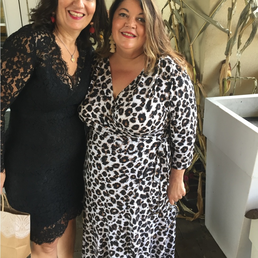 Lane Bryant Black Cream Dolman Sleeve V-Neck Dress